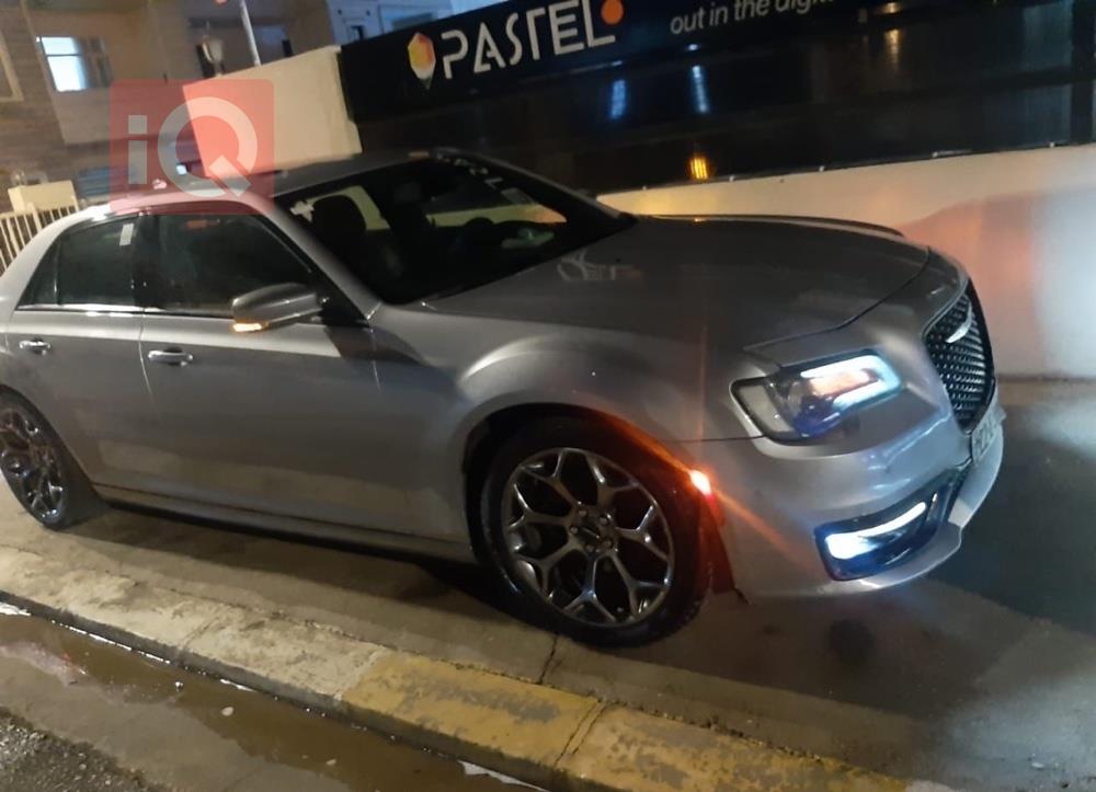 کرایسلەر 300